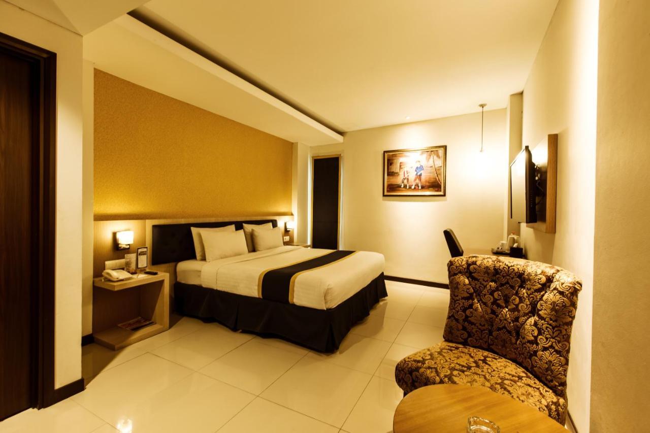D'Best Hotel Pasar Baru Bandung Exterior foto
