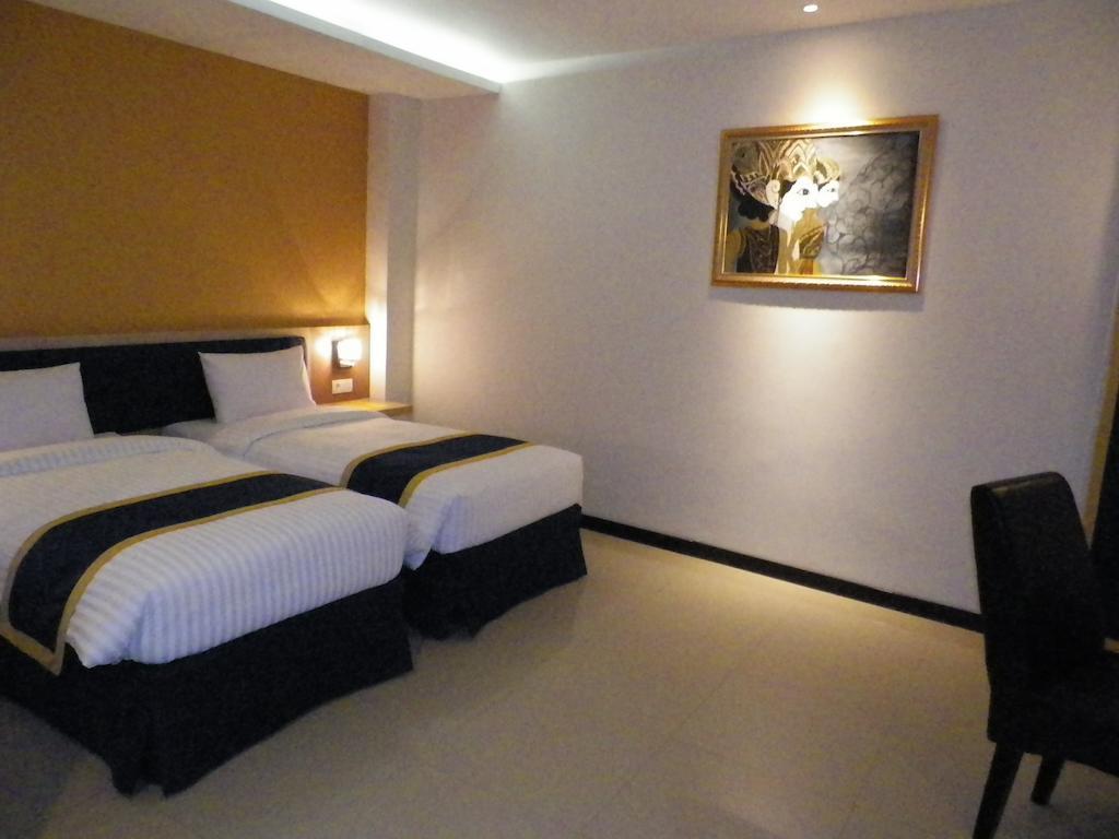 D'Best Hotel Pasar Baru Bandung Quarto foto